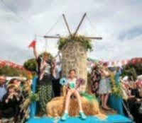 Alaçatı Ot Festivali  & Çeşme Turu